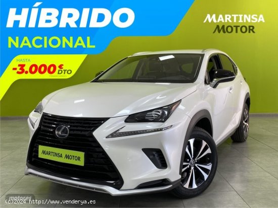 Lexus NX 300h Premium 2WD de 2021 con 22.000 Km por 37.800 EUR. en Malaga