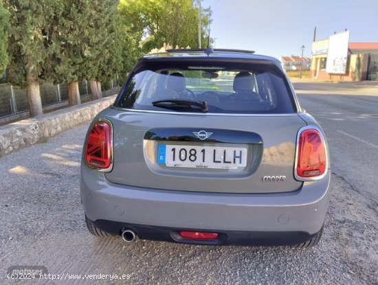 Mini Cooper 136 cv Auto de 2020 con 42.000 Km por 20.900 EUR. en Madrid