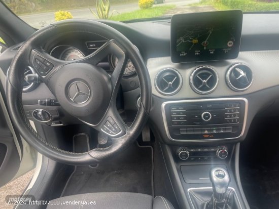 Mercedes Clase GLA GLA 200 D URBAN de 2016 con 190.000 Km por 18.000 EUR. en Asturias