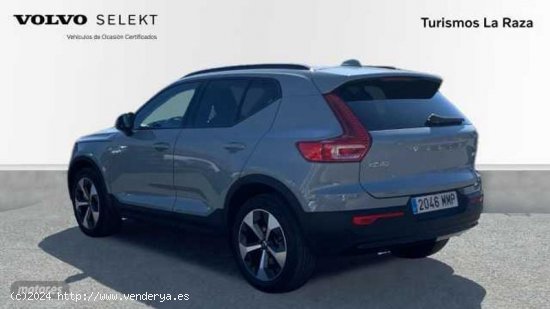 Volvo XC40 XC40 Plus, B3 mild hybrid, Gasolina, Dark de 2024 con 16.400 Km por 36.900 EUR. en Sevill