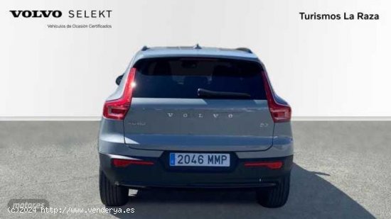 Volvo XC40 XC40 Plus, B3 mild hybrid, Gasolina, Dark de 2024 con 16.400 Km por 36.900 EUR. en Sevill