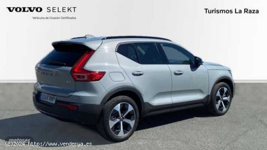 Volvo XC40 XC40 Plus, B3 mild hybrid, Gasolina, Dark de 2024 con 16.400 Km por 36.900 EUR. en Sevill