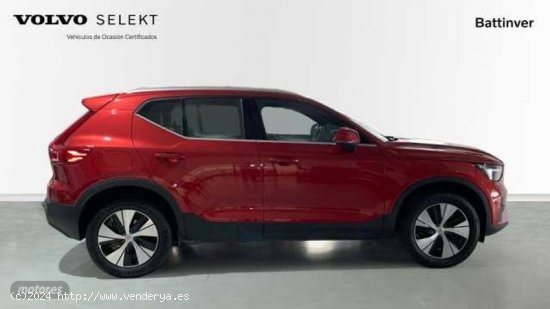 Volvo XC40 1.5 T4 PHEV RECHARGE CORE DCT 211 5P de 2023 con 17.789 Km por 41.900 EUR. en Madrid