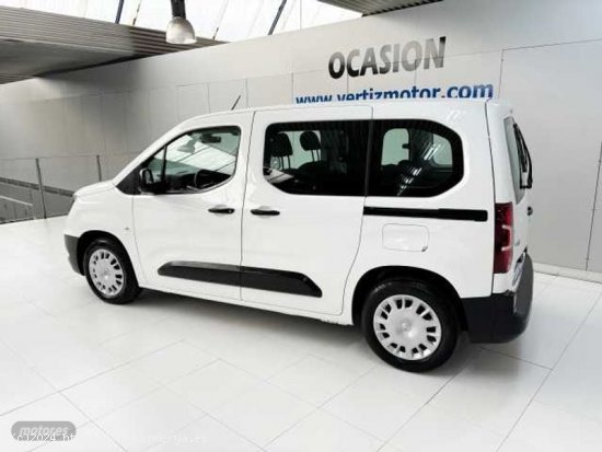 Opel Combo Life 1.5TD S/S Expression L 100 de 2019 con 38.000 Km por 19.400 EUR. en Guipuzcoa