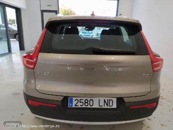 Volvo XC40 1.5 T3 MOMENTUM PRO AUTO 163 5P de 2021 con 42.134 Km por 30.000 EUR. en Cadiz