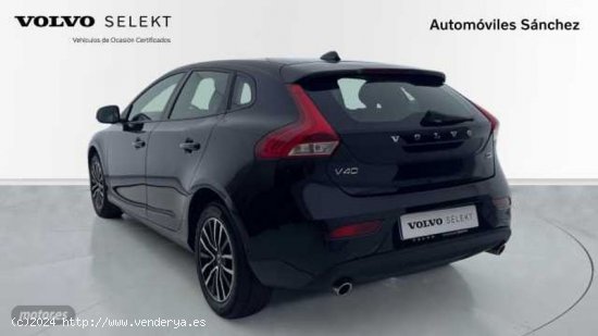 Volvo V 40 2.0 D2 MOMENTUM 120 5P de 2019 con 79.000 Km por 18.900 EUR. en Zaragoza