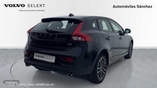 Volvo V 40 2.0 D2 MOMENTUM 120 5P de 2019 con 79.000 Km por 18.900 EUR. en Zaragoza