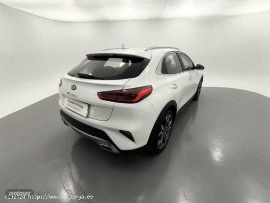 Kia XCeed 1.0 T-GDi Eco-Dynamics Tech de 2019 con 32.250 Km por 17.900 EUR. en Barcelona