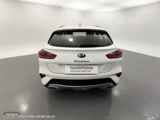 Kia XCeed 1.0 T-GDi Eco-Dynamics Tech de 2019 con 32.250 Km por 17.900 EUR. en Barcelona