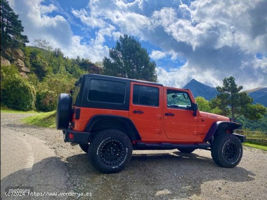 Jeep Wrangler Unlimited 4x4 V6 285 CV de 2015 con 120.000 Km por 32.900 EUR. en Barcelona