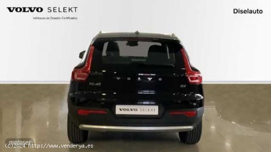 Volvo XC40 XC40 Core, B3 Mild-Hybrid, Benzin de 2023 con 25.093 Km por 34.800 EUR. en Barcelona