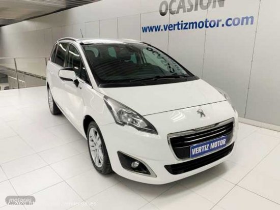 Peugeot 5008 1.6 BlueHDi Style 7 pl. 120cv de 2015 con 120.000 Km por 13.900 EUR. en Guipuzcoa