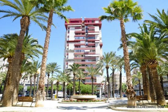  TU COCHE PROTEGIDO EN EL MEJOR LUGAR DE ELCHE- PARKING PISOS AZULES - ALICANTE 