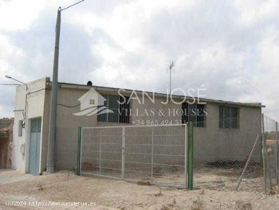 SE VENDE NAVE INDUSTRIAL EN ASPE - ALICANTE