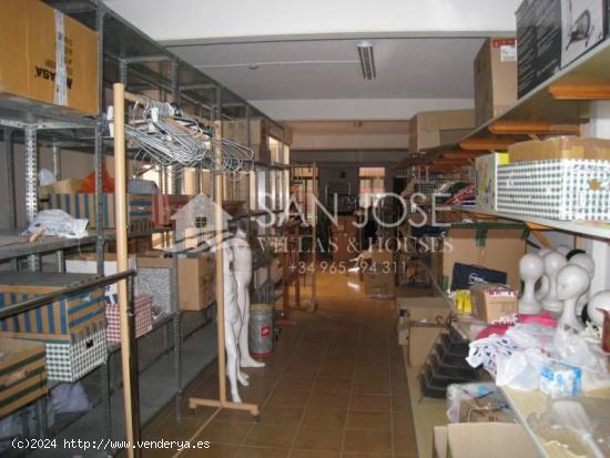 VENTA O ALQUILER DE LOCAL COMERCIAL EN NOVELDA - ALICANTE