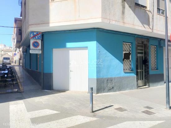  ALQUILER LOCAL COMERCIAL EN ASPE CON MUCHO PASO DE GENTE - ALICANTE 