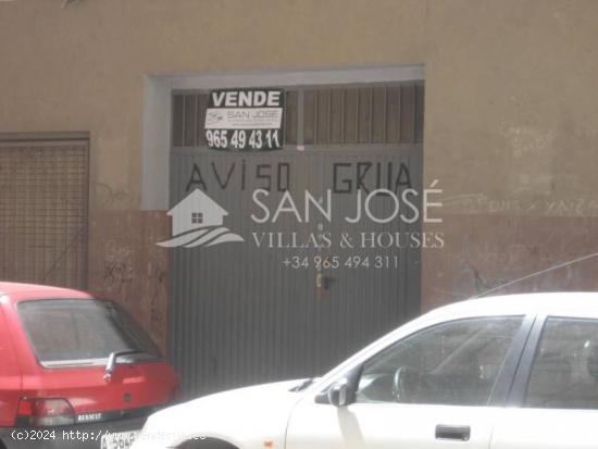 VENTA DE LOCAL EN NOVELDA - ALICANTE