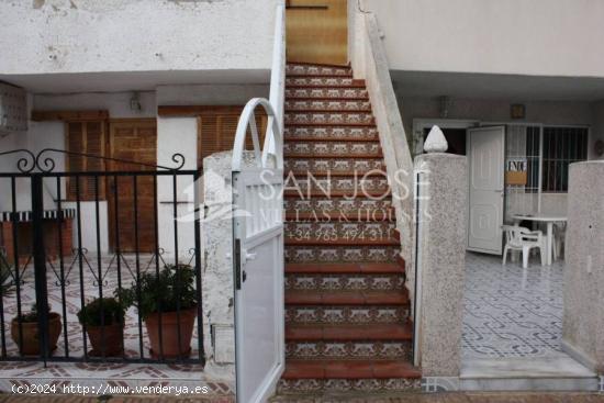 Inmobiliaria San Jose Villas and Houses vende piso en Torrevieja - ALICANTE