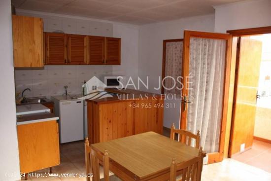 Inmobiliaria San Jose Villas and Houses vende piso en Torrevieja - ALICANTE