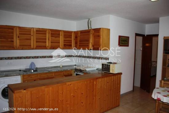 Inmobiliaria San Jose Villas and Houses vende piso en Torrevieja - ALICANTE