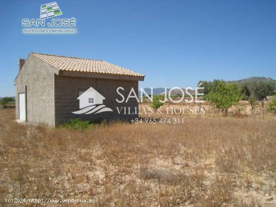 VENTA DE CASA DE CAMPO NUEVA SITUADA ENTRE ASPE Y NOVELDA - ALICANTE