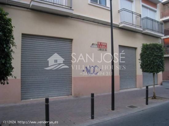 Inmobiliaria San Jose vende o alquila local comercial en Aspe, Alicante, Costa Blanca - ALICANTE