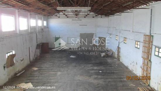 Inmobiliaria San Jose Villas and Houses vende nave industrial en villena - ALICANTE