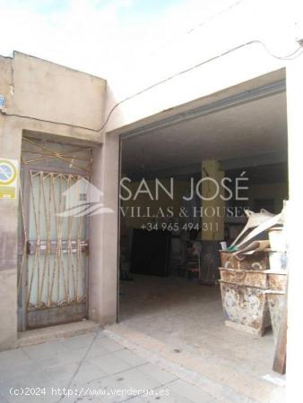 INMOBILIARIA SAN JOSE VILLAS AND HOUSES VENDE LOCAL COMERCIAL EN ASPE - ALICANTE