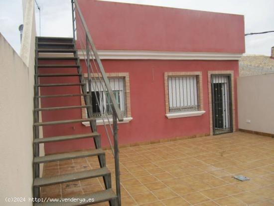 VENTA CASA ADOSADA PRIMERAS CALIDADES , BUEN PRECIO - ALICANTE