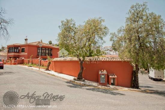 INMOBILIARIA SAN JOSE VENDE CHALET DE LUJO EN LA CALA DE MIJAS - MALAGA