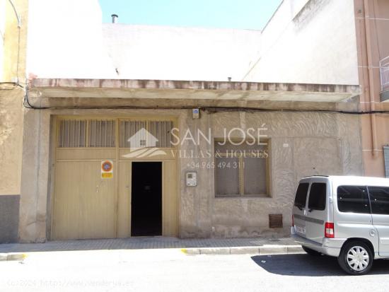 VENTA DE ALMACÉN EN ZONA CENTRO DE MONFORTE DEL CID, ALICANTE, SPAIN, - ALICANTE