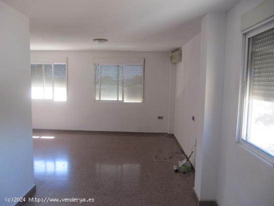 SE VENDE BUNGALOW EN LA ROMANA (ALICANTE) SPAIN - ALICANTE