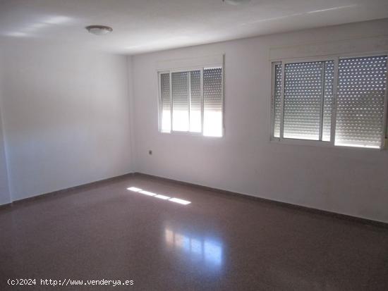 SE VENDE BUNGALOW EN LA ROMANA (ALICANTE) SPAIN - ALICANTE