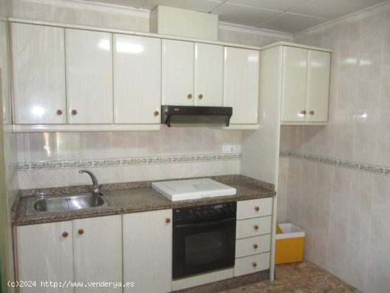 SE VENDE CASA PARA REFORMAR EN MONOVAR(ALICANTE) SPAIN - ALICANTE