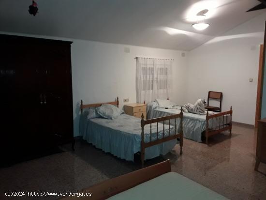 INMOBILIARIA SAN JOSE VENDE ESTUPENDA CASA EN LAS VIRTUDES EN VILLENA,ALICANTE - ALICANTE