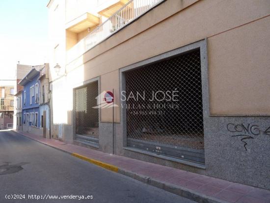  VENTA DE LOCAL COMERCIAL EN ASPE EN ZONA CENTRO TOTALMENTE DIÁFANO - ALICANTE 