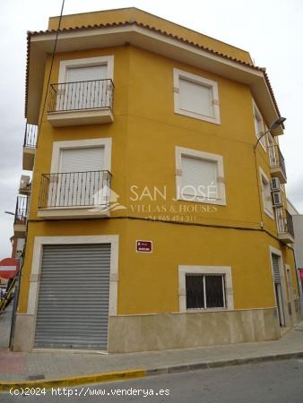 VENTA DE LOCAL COMERCIAL EN ASPE EN ZONA CALLE COLÓN TOTALMENTE NUEVO - ALICANTE