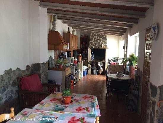 SE VENDE CASA ADOSADA MUY REFORMADA EN CULEBRON (PINOSO) ALICANTE - ALICANTE