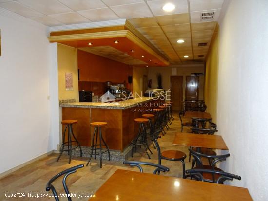 ALQUILER DE BAR-CAFETERÍA EN ASPE EN MUY BUENA ZONA PRECIO INMEJORABLE PARA TU PRIMER NEGOCIO - ALI