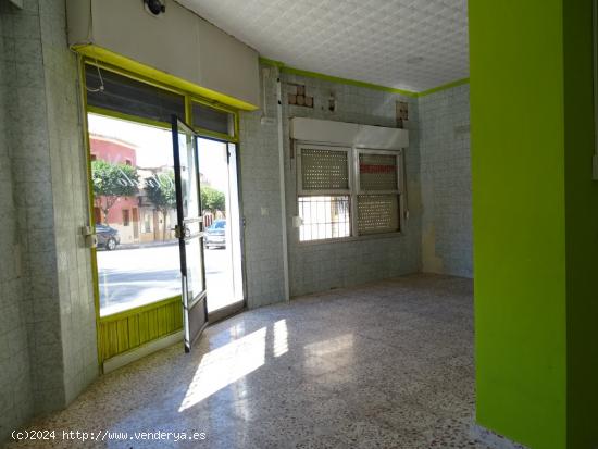 SE ALQUILA LOCAL COMERCIAL EN EL BARRIO DE LA COCA EN ASPE - ALICANTE