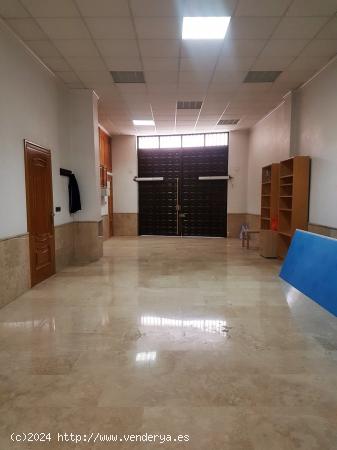 SE VENDE LUJOSA VIVIENDA UNIFAMILIAR DE CINCO PLANTAS EN PLENO CENTRO DE NOVELDA - ALICANTE