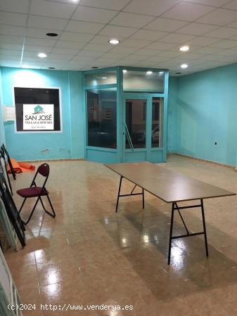 SE VENDE O ALQUILA LOCAL COMERCIAL EN MONOVAR (ALICANTE)SPAIN - ALICANTE