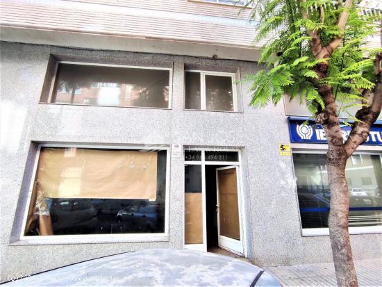 SE ALQUILA LOCAL COMERCIAL EN NOVELDA EN ZONA LA GARROBA (JUNTO A IBERMUTUAMUR) - ALICANTE