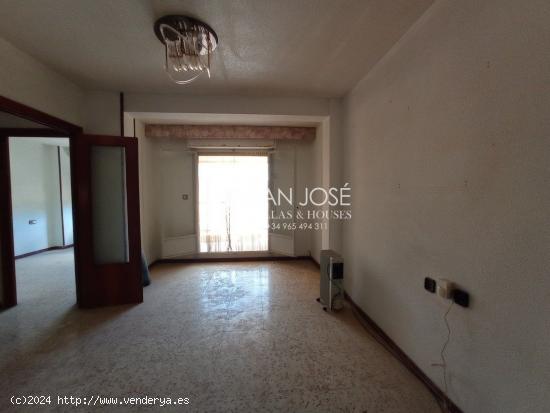 Venta de piso en el centro de Pinoso, Alicante - ALICANTE