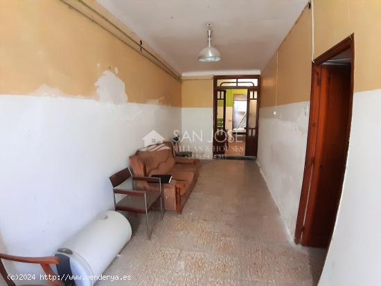 CASA DE PUEBLO MUY AMPLIA EN MONFORTE DEL CID, zona ayuntamiento - ALICANTE