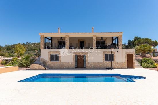  VENTA ESPECTACULAR CHALET EN LA ROMANA, ALICANTE - ALICANTE 