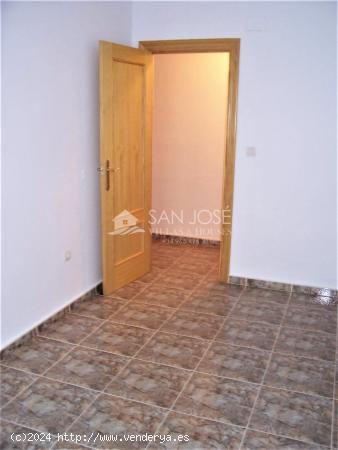 SE VENDE PRÁCTICA CASA EN LA ALGUEÑA EN ZONA CENTRO - ALICANTE