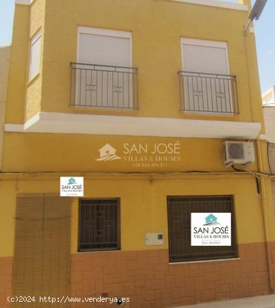  SE VENDE AMPLIA CASA EN EL CENTRO DE PINOSO (ALICANTE) SPAIN - ALICANTE 