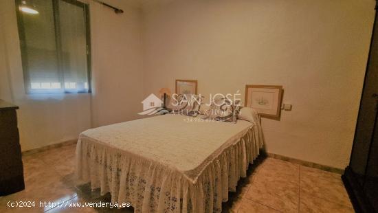 VENTA DE CASA EN ELDA. CON MUCHAS POSIBILIDADES. - ALICANTE