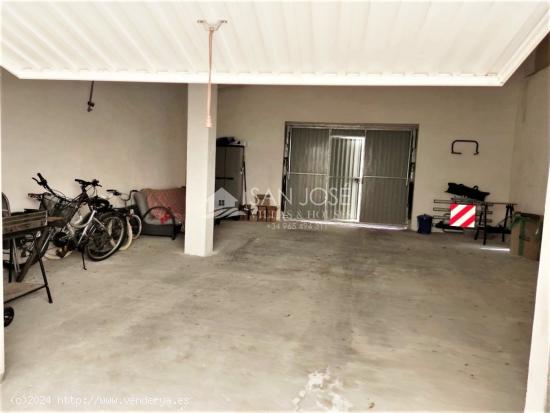  SE VENDE LOCAL COMERCIAL REFORMADO  EN MONOVAR - ALICANTE 